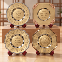 Plaques de récompense métalliques OEM en gros, personnalisables avec logo, dorées, style relief ornemental, plaque centrale vierge, pour trophées d'entreprise