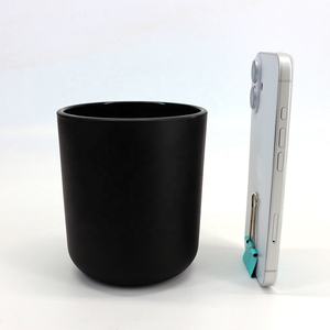 LANGXU populaire – Pot à <span class=keywords><strong>bougie</strong></span> en verre ambré dépoli noir avec fond en arc pour emballage de bougies parfumées pour la maison - Product Image 1