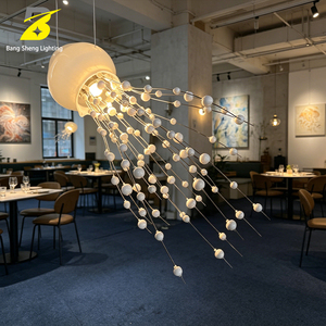 Lustre en forme de méduse avec fils rayonnants pour <span class=keywords><strong>restaurant</strong></span> moderne, galerie d'art, lustre abstrait en forme de comète traînante - Product Image 2