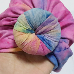 Fascia per Capelli Tie-Dye Colorata a Forma di Ciambella, Dimensione 17CM, per Uso Quotidiano e Regalo - Product Image 4