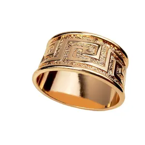 Anéis clássicos de guardanapo de ouro para jantar decorativo