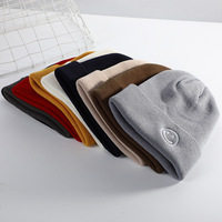 Bonnet personnalisé avec visage souriant, logo brodé vert olive, vente en gros, bonnet tricoté pour skateboard, bonnet d'hiver chaud pour l'extérieur, OEM