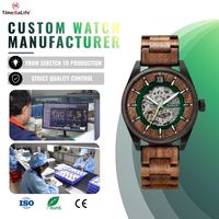 Montre mécanique squelette personnalisée OEM ODM avec mouvement NH70, boîtier en acier 316L PVD noir, bracelet en bois naturel à 3 maillons, verre saphir