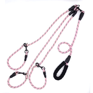 สายจูงสุนัขแบบ 3 ทาง รุ่น Twin Seals ทำจากไนลอนหนา ป้องกันการพันกัน ทนทานต่อการสึกหรอ - Product Image 1