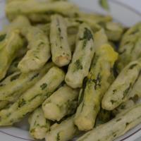 Venta al por Mayor de China, Refrigerio Saludable, Okra Tempura Frita al Vacío, Chips de Vegetales Secos Crujientes, Textura Dura y Salada, Empaquetado a Granel