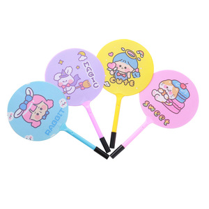 Stylos de forme Papeterie créative Étudiant Prix pour enfants Cadeaux en gros Outils d'écriture rapide Ventilateur Stylo à bille - Product Image 1