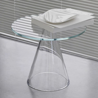 Table basse en verre artistique minimaliste nordique de luxe léger, mobilier de salon moderne et mobile, table d'angle unique et tendance