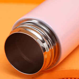 Gobelet isotherme compact en acier inoxydable moderne, portable et anti-fuite, pour usage extérieur et adultes - Product Image 6