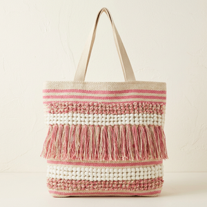 Sac fourre-tout bohème tissé à la main en gros |   Sac à bandoulière en jute à fleurs tuftées |   Sac de plage de voyage résistant à l'eau avec franges PomPom - Product Image 1