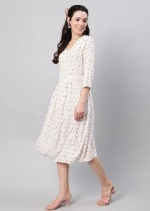Robe d'été élégante pour femmes, légère, décontractée, style boutique, robe pour femmes, design moderne élégant - Product Image 6