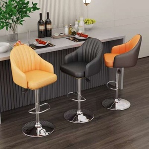 Tabourets de bar modernes en cuir synthétique et métal - Mobilier commercial durable pour bar à domicile, restaurant, espaces industriels - Product Image 2