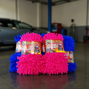 Éponge de nettoyage auto en microfibre chenille rose et bleue pour le detailing automobile - Product Image 3