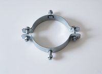 Poteau de ligne électrique galvanisé à chaud à double boulon, haute résistance à la traction, pour ligne aérienne, conception personnalisée disponible