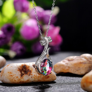 Collana con Ciondolo in Cristallo, Argento 925, Quarzo Arcobaleno a Goccia con Incassatura a Castone, Catena a Serpente Romantica da Donna per Uso Quotidiano - Product Image 1