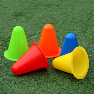 Cônes de marquage de terrain pour événements festifs, agilité, football, basketball, entraînement en salle et en extérieur - Product Image 2