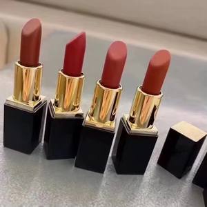 Lápiz Labial de Marca de Lujo con Propiedades Hidratantes y Fácil Aplicación. Venta al por mayor de fábrica disponible. - Product Image 4