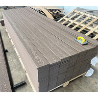 Terrasse en WPC de haute qualité, terrasse en composite imperméable, terrasse en WPC co-extrudé, sol extérieur pour l'extérieur