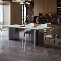 Table à manger rectangulaire minimaliste italienne en acier inoxydable de luxe naturel pour les petits appartements