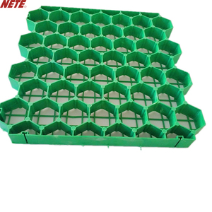 <span class=keywords><strong>Grille</strong></span> <span class=keywords><strong>de</strong></span> pavage en gazon NETE HDPE modèle G7, design <span class=keywords><strong>moderne</strong></span> en nid d'abeille pour allées et parkings - <span class=keywords><strong>Protection</strong></span> du gazon facile à installer - Product Image 2
