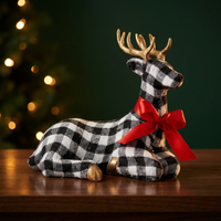 Figurine de renne couché personnalisée, renne en tissu à carreaux Buffalo avec bois de cerf dorés et nœud en satin rouge, ornement de table de Noël style ferme