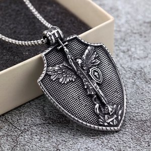 Colgante de Acero Inoxidable Vintage con Escudo de Arcángel, Collar Unisex de Protección, Joyería de Regalo, Amuleto de Moda - Product Image 1