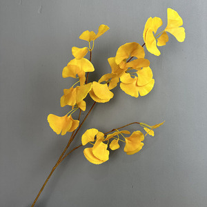 Feuilles de <span class=keywords><strong>Ginkgo</strong></span> pour décoration d'intérieur haut de gamme Feuilles de <span class=keywords><strong>Ginkgo</strong></span> <span class=keywords><strong>Biloba</strong></span> en soie de haute qualité Feuilles de <span class=keywords><strong>Ginkgo</strong></span> artificielles - Product Image 4
