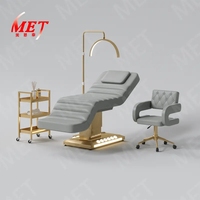 Table de massage moderne en cuir blanc avec base en acier inoxydable doré, lit de salon électrique de luxe à 3 moteurs avec commande au pied