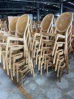 Chaise Louis empilable en bois massif de chêne, style ferme, avec dossier croisé - Qualité commerciale pour salon et villa