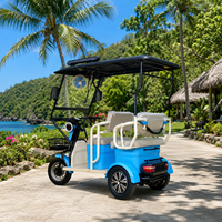 Tricycle électrique SumEV 3 places pour navette de resort, 60V 800W, avec auvent solaire, rideau de pluie et ventilateur, pour le transport des clients d'hôtels insulaires tropicaux