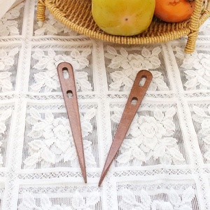 Outil de crochet en bois massif fait main avec <span class=keywords><strong>navette</strong></span> et aiguille à tricoter à gros chas pour débutants - Product Image 4