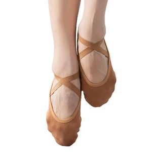 <span class=keywords><strong>Chaussures</strong></span> <span class=keywords><strong>de</strong></span> <span class=keywords><strong>danse</strong></span> à semelle <span class=keywords><strong>souple</strong></span> <span class=keywords><strong>de</strong></span> qualité supérieure en gros, ballerines en toile extensible avec sangle élastique pour femmes et filles - Product Image 5