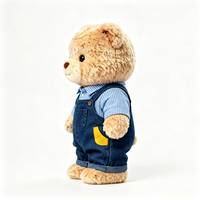Ours en peluche personnalisé marron clair avec chemise à col et salopette en jean, jouet en peluche doux et moelleux
