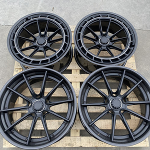 ล้อคาร์บอนไฟเบอร์แท้ GPW Custom Forged ขนาด 16 17 18 19 20 21 22 นิ้ว แบบ 2 ชิ้น 5x120 พร้อมดุมล้อคาร์บอนไฟเบอร์แบบ Centerlock - Product Image 2