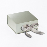 Boîte cadeau magnétique de luxe en carton pliable pour vêtements, avec logo personnalisé, couleur au choix, faible MOQ, échantillon gratuit, vente en gros