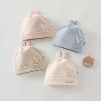 Lot de 4 bonnets pour nouveau-né en coton doux, double couche, avec oreilles de lapin mignonnes, antibactériens, unisexes, pour 0-3 mois