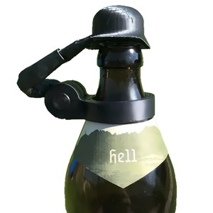 Casco para Botella de Cerveza con Diseño de Soldado Saludo, Impreso en 3D, Semimanual, Material PAL, Negro/Verde, Soporte Creativo para Tapas de Cerveza, Novedad Divertida - Product Image 5