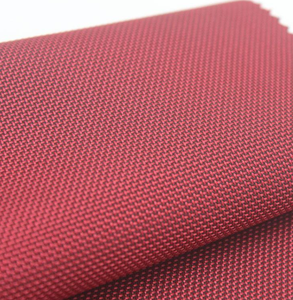 Tissu Oxford noir 600D 100% polyester avec revêtement PU pour chaussures, bottes et sacs, idéal pour l'ameublement et la confection de sacs et chaussures. - Product Image 6