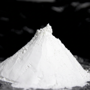 Leeyo Polyfab Poudre de carbonate de calcium blanc (CaCO3) pureté 99% Qualité industrielle Remplissage pour la résilience des plastiques Humidité 0,2% max. - Product Image 1