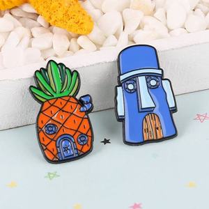 En gros, Pins en métal anime, badges de personnages de dessins animés mignons, pins en émail souple noir teint à l'éponge à l'effigie de dessins animés populaires, pins en émail, souvenirs - Product Image 3
