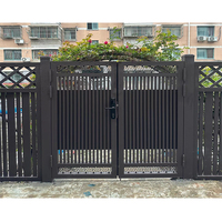 Haute bonne qualité forgé conception automatique décorative en fer forgé en acier galvanisé balançoire clôture coulissante allée porte en fer