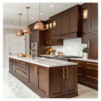 Lemari Dapur Vintage Kustom VERMONHOUZZ dengan Aksen Lampu Gantung Tembaga dan Gagang Kuningan untuk Rumah Bersejarah