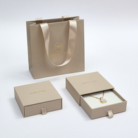 Boîte à bijoux personnalisée avec Logo imprimé, boîte à bijoux, anneau, boucle d'oreille, pendentif, collier, Bracelet, boîte cadeau, emballage