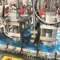 Machine automatique de remplissage et de scellage de gobelets à bulles de thé, fabricant de scelleuses de gobelets à remplissage automatique de boules éclatantes