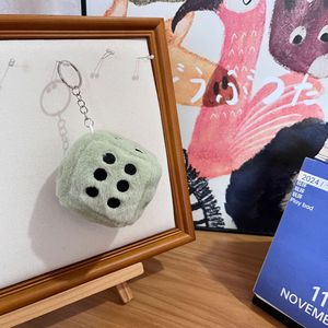 Mini peluches plushie đồ chơi sang trọng Khối lập phương xúc xắc Móc Chìa Khóa vui Claw máy đồ chơi sang trọng nhỏ mờ búp bê sang trọng xúc xắc móc khóa quyến rũ - Product Image 5