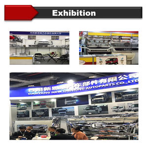 משאית יפנית חלקי משאית קנטון סוחרי איכות גבוהה צבעים מותאם אישית grille אדום עבור <span class=keywords><strong>isuzu</strong></span> npr nr <span class=keywords><strong>nhr</strong></span> 700p p - Product Image 5