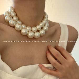 Collana a Doppio Giro Stile Europeo-Americano di Alta Qualità con Perle Calde e Sportive - Product Image 2