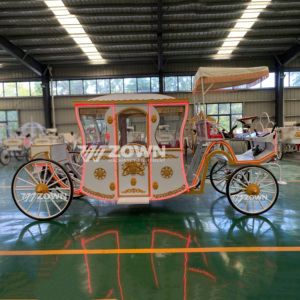 รถม้าไฟฟ้าสีขาวทองลายนูนแบบราชวงศ์ พร้อมหลังคาพู่สีเบจ สำหรับถ่ายภาพงานแต่งงาน - Product Image 6