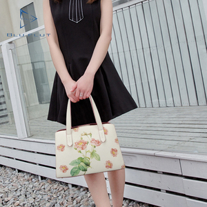 Blu Flut Custom Cowhide <strong>Leather</strong> <strong>Women</strong> <strong>Handbag</strong> Genuine <strong>Leather</strong> Tote <strong>Bag</strong> for <strong>Women</strong> Custom Printing logo <strong>Handbag</strong> - Product Image 3