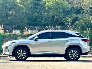 SUV Usado <span class=keywords><strong>2022</strong></span>, Volante a la Izquierda, Automático, Turbo, Gasolina, Asientos de Cuero Oscuros - Product Image 4
