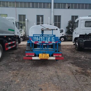 Camión Cisterna <span class=keywords><strong>de</strong></span> <span class=keywords><strong>Agua</strong></span> Dongfeng Dolica <span class=keywords><strong>de</strong></span> 5m³ <span class=keywords><strong>de</strong></span> <span class=keywords><strong>Segunda</strong></span> <span class=keywords><strong>Mano</strong></span>, Camión Cisterna Verde Usado para Riego <span class=keywords><strong>de</strong></span> Carreteras - Product Image 4